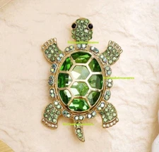 Turtle with Large Green Crystal Rhinestone 2025 Brooch Pin Cloth Gold Bag VIDEO