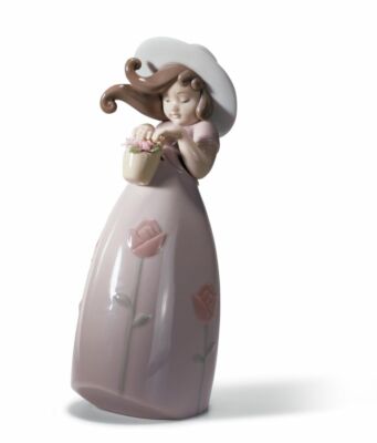 SALE WAR 320£ Lladro Little Rose Girl 18cm Figur