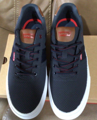 New Levi's  Lancer Men's Sneakers Navy / Burgundy shoes lace up NIB  size 9M