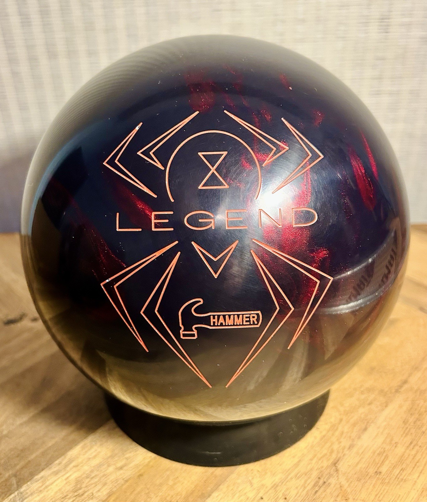 Hammer Black Widow Legend Hybrid Bowling Ball NIB Undrilled 1st Quality 15lbs