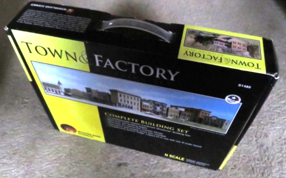 Woodland Scenics S1485 Escala N TOWN & FACTURYBuiding Set - Totalmente Nuevo Foto 4 de 4