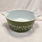 Vtg Pyrex Crazy Daisy Spring Blossom 475-B 2.5 Qt Green Casserole Floral- No Lid