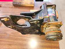Ford 429 460 Power Steering Ac Brackets Whrdwe D4sh-2882-aa 74 Thunderbird Ford 429 460 Power Steering Ac Brackets Whrdwe D4sh-2882-aa 74 Thunderbird