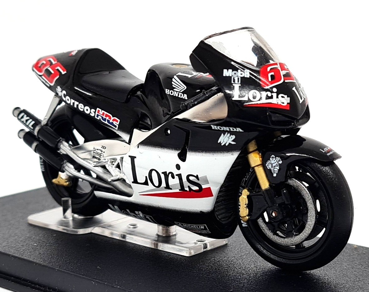 Deagostini 1/24 - Honda NSR500 Loris Capirossi 2002 Model Motorcycle