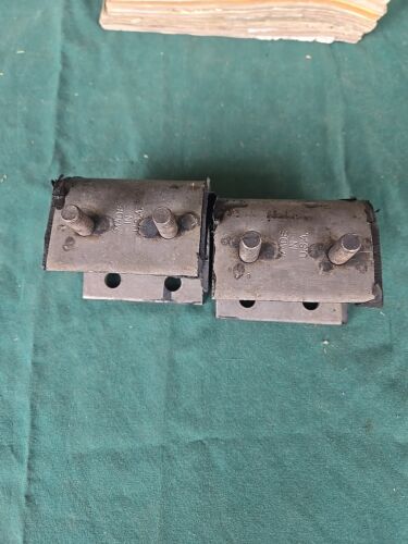 1949-1953 Ford Car, 1952-1953 Mercury NORS Pair of Front Motor Mounts 1950 1951 - Picture 2 of 3