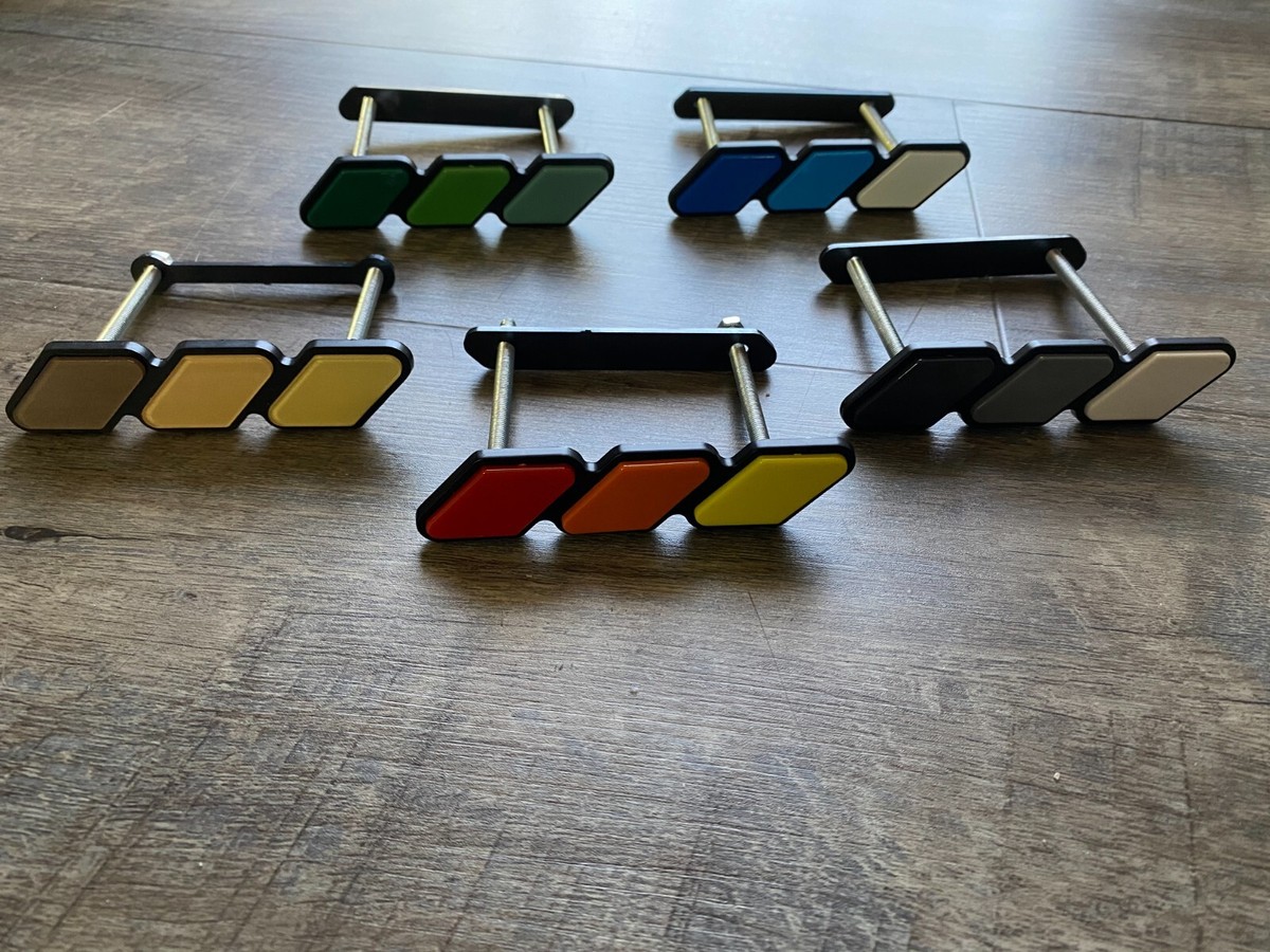 Tri-color Grille Decoration Tri-Color Grille Badge Emblem - Cool Custom Decal For Toyota Trucks & SUVs (Tacoma, 4Runner, Tundra) Toyota Truck Grille Badge - Foto 9