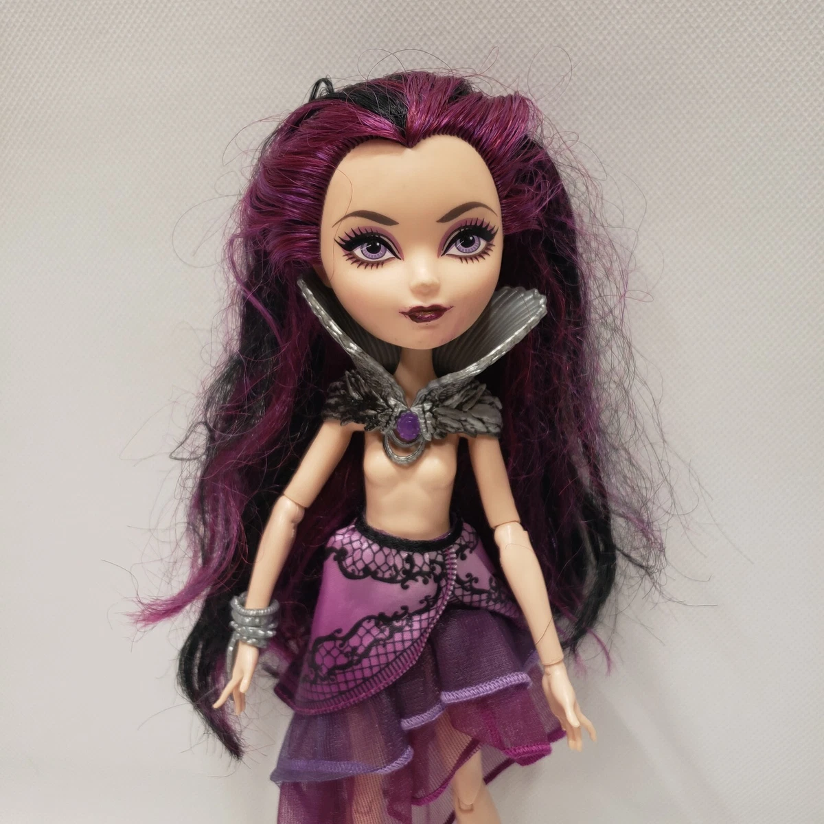 Ever After High First Chapter Raven Queen Doll Mattel 2012 NOT COMPLETE