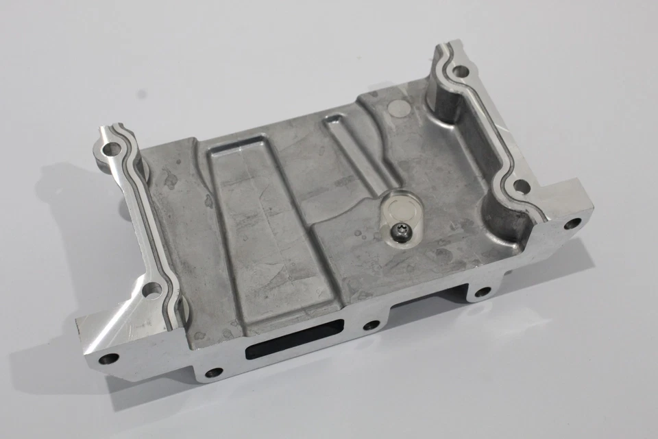 Audi A6 Allroad 4G C7 Crankcase Housing Cylinder 4-6 Cover New Genuine - Image 2 of 4