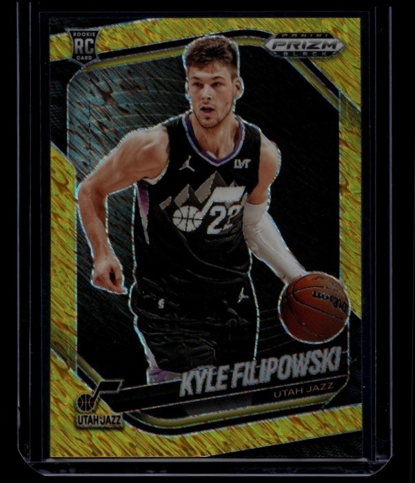 2024-25 Panini Prizm Black Basketball Kyle Filipowski #125 Gold Shimmer FOTL /10