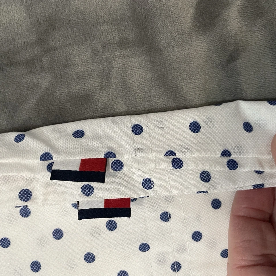 Tommy Hilfiger 3 件套 2 枕套 1 全平板白色海军蓝圆点 — 第 2/4 张图片