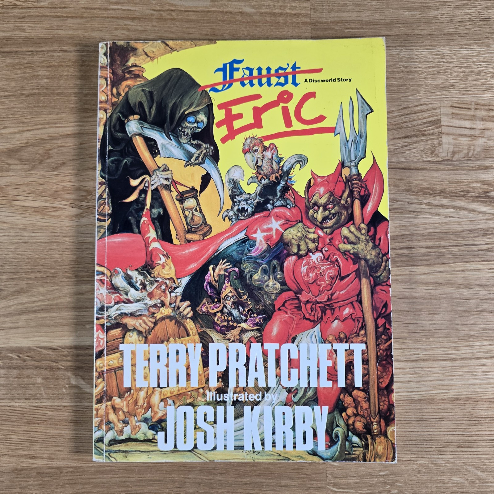 Eric Signed by Terry Pratchett (Paperback, 1990)