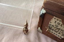 9ct vintage pixie Elf Christmas charm Pendant sitting circa 1962 Gnome