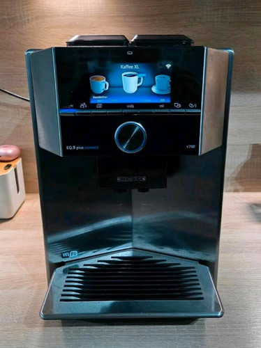 Siemens EQ.9 plus connect s700 Kaffeevollautomat, 1500W - Schwarz