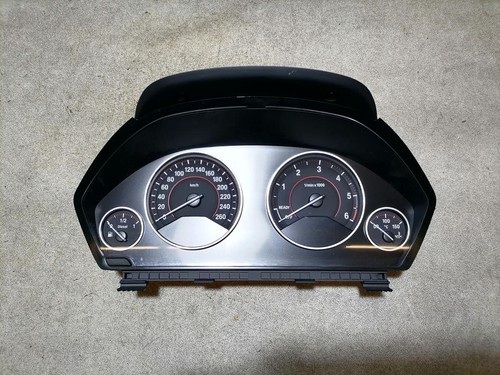 BMW 3er F30 F31 Bj.2017 original Kombiinstrument Tacho 3,0TD 230KW