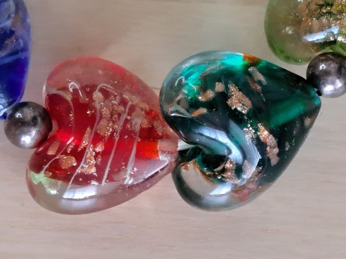 Bracciale perle cuore vetro multicolore stile Murano rame vortice argento distanziali - Foto 6 di 10