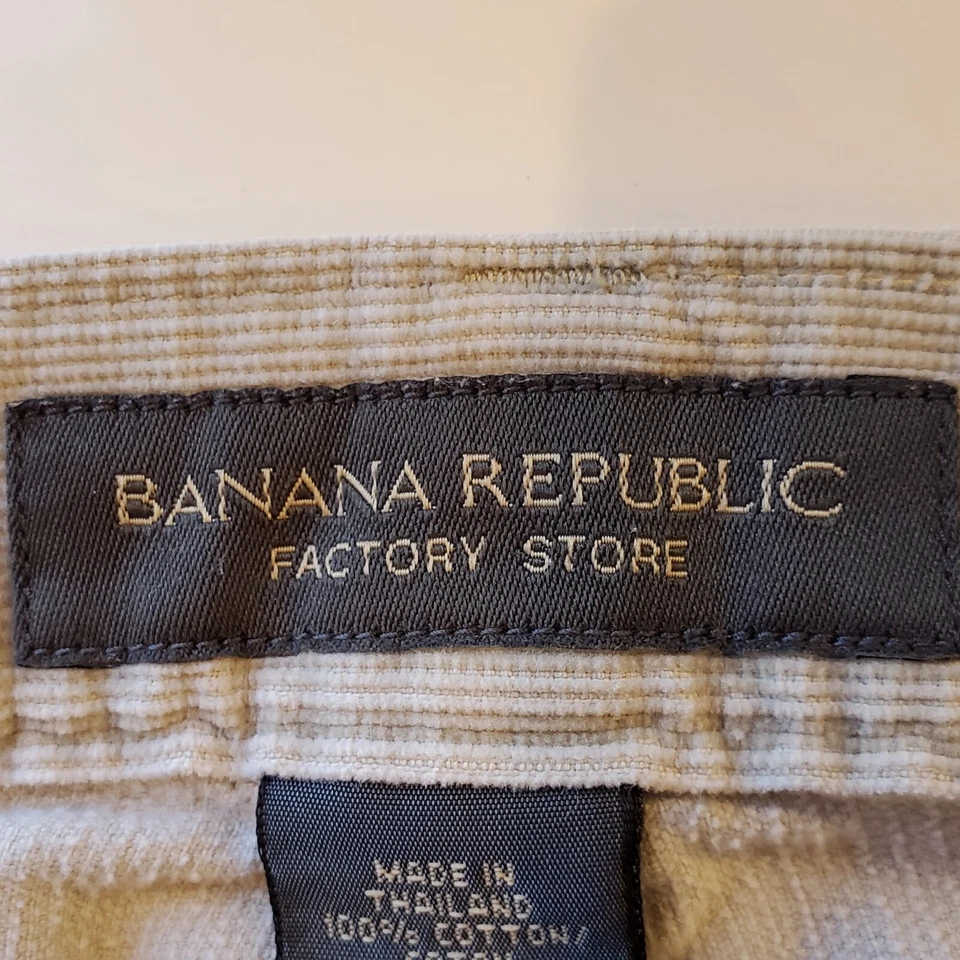 Pantalones de pana Banana Republic Factory Store para hombre talla 36/32 botón mosca en muy buen estado Foto 3 de 4