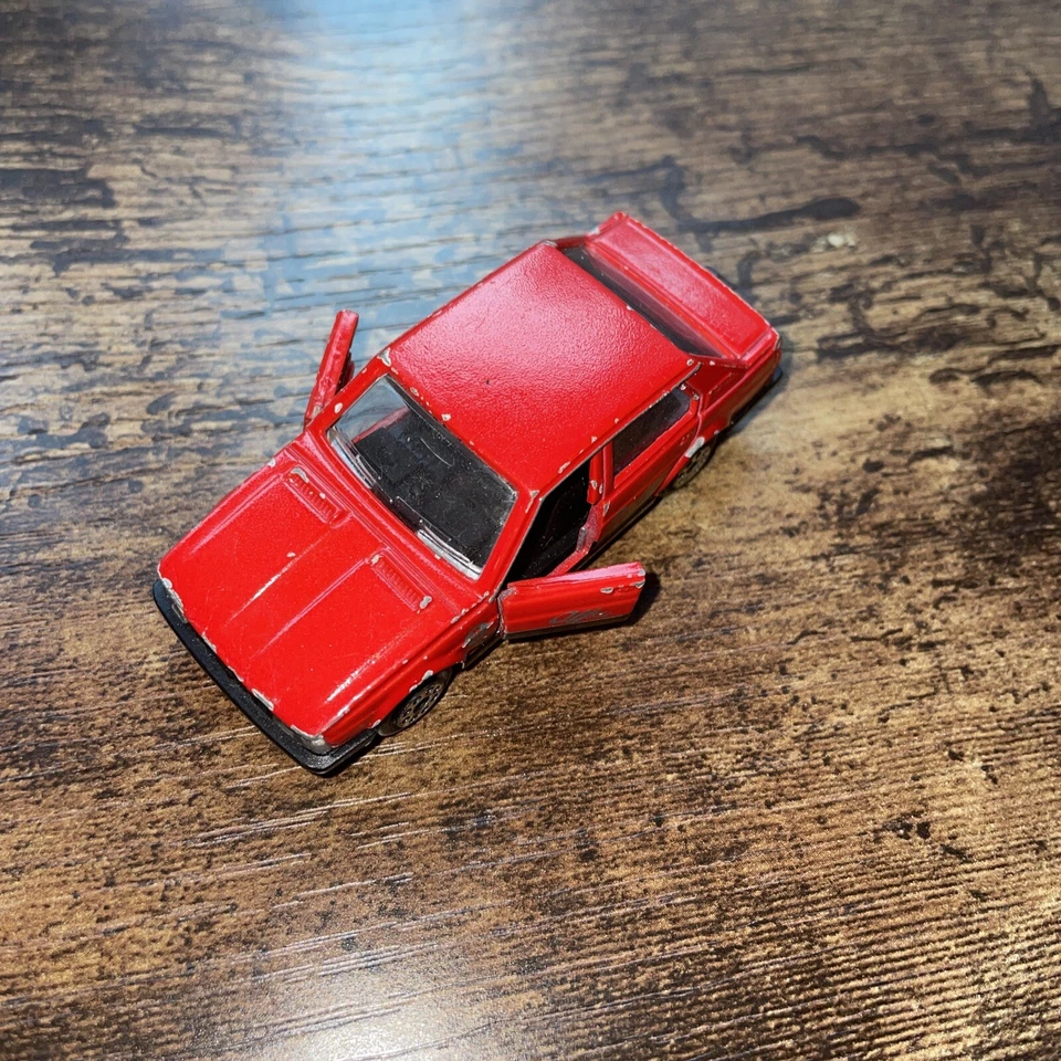 Vintage MAJORETTE Alfa Romeo Giulietta No 271 Diecast Car Made in France - Image 2 of 4