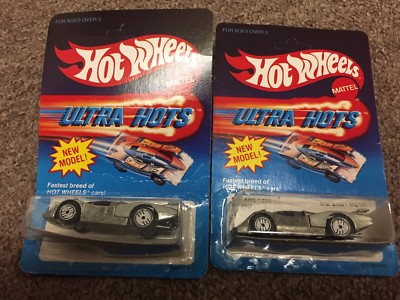 LOT OF 2 VINTAGE  HOT WHEELS SOL AIRE  CX 4 ULTRA HOTS MATTEL 1983