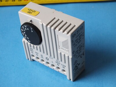 2 Stück RITTAL SK3110 10(4)A
