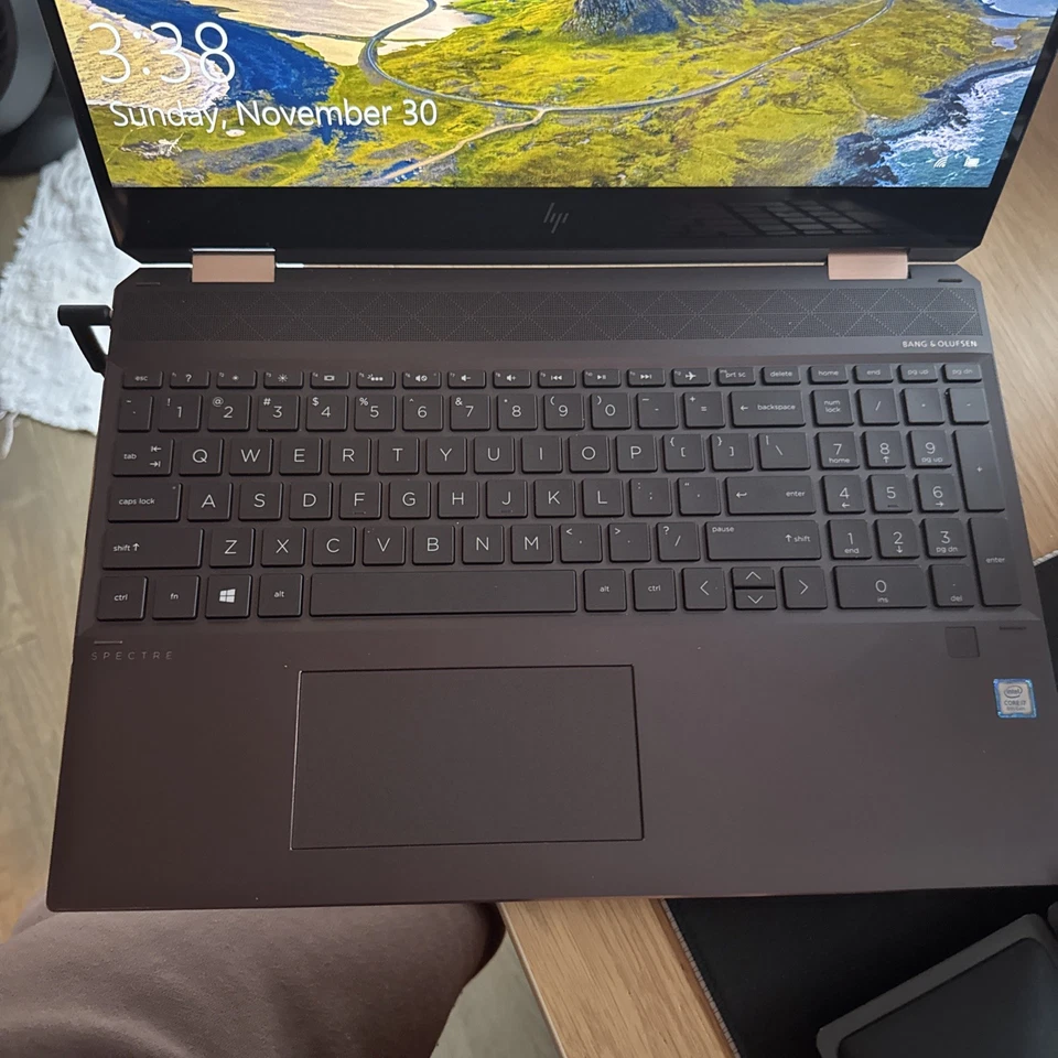 HP Spectre x360 Convertible 15.6" UHD Intel Core i7 16GB RAM 512GB SSD  - Image 3 of 4