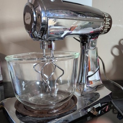 Vintage Sunbeam Mixmaster 12-Speed Stand Mixer Brown Chrome 2 Bowls attachments