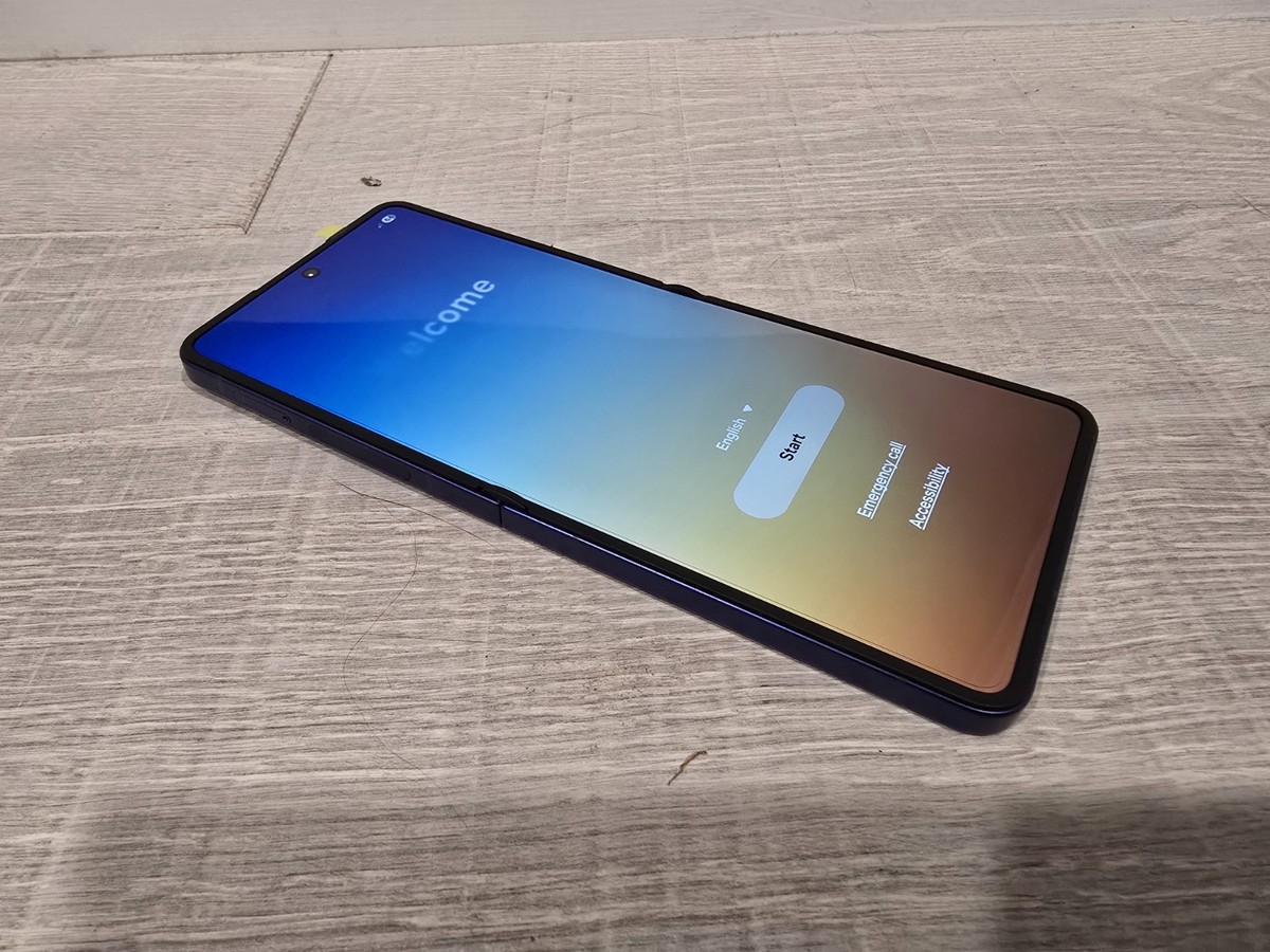 Samsung Galaxy Z Flip7 512gb ミント　本体 Galaxy Z Flip7 Mint 512GB |
