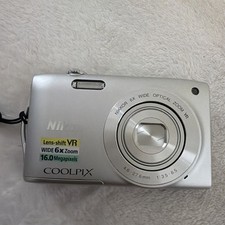 Nikon Coolpix S3300 16.0 Mega Pixels 6x Optical Zoom Compact  NO CHARGER