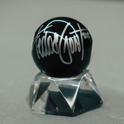 Fedor Gorst Autographed 8-Ball  26 (+stand)