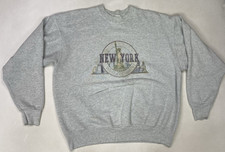 VINTAGE New York City NYC World Capitol Crewneck Sweatshirt Men XL USA 90s
