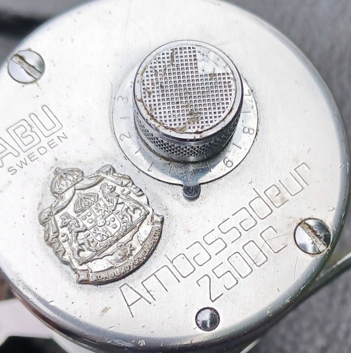 VTG AMBASSADEUR SILVER 2500C BAITCASTING REEL 761200 Serial Number