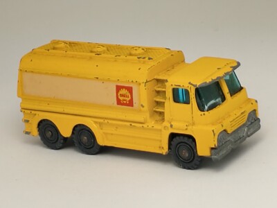 Vintage 1969 Husky #14 Guy Warrior Yellow Petrol Tanker Shell Oil Metal Base