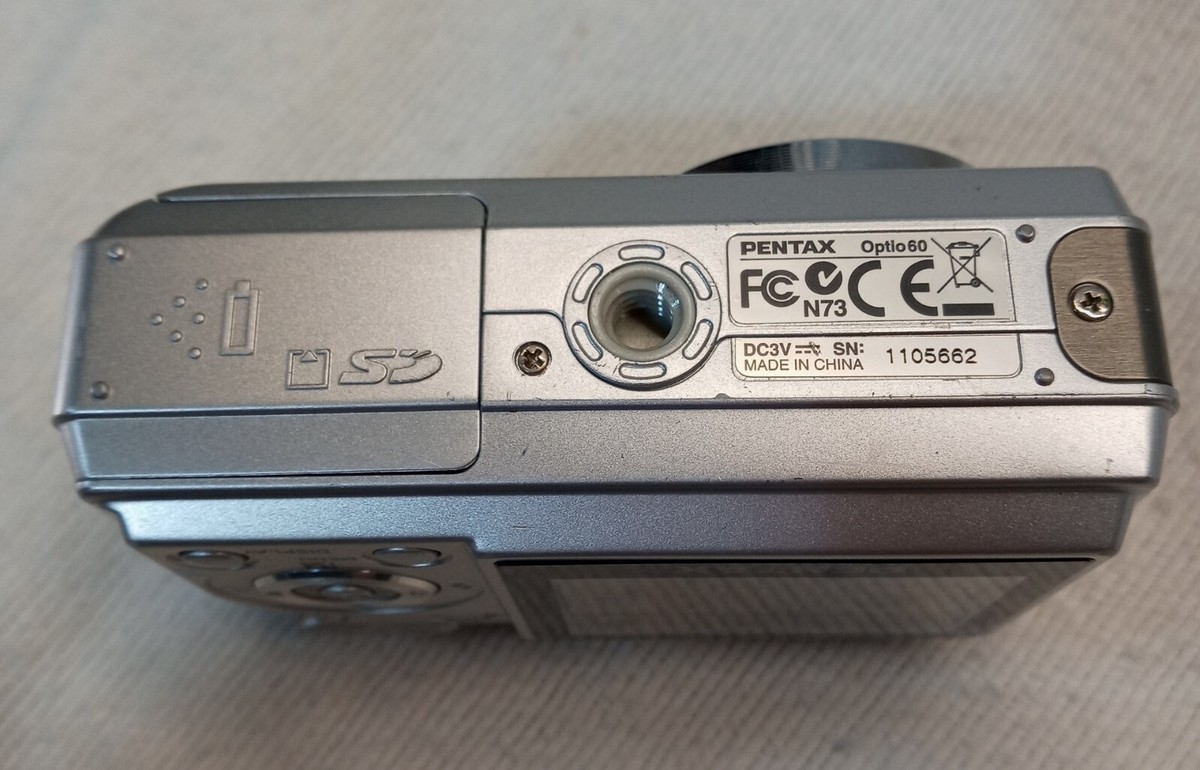 【超美品】PENTAX Optio W60 シルバー◎ Pentax Optio W60 Compact Digital Camera Silver Waterproof