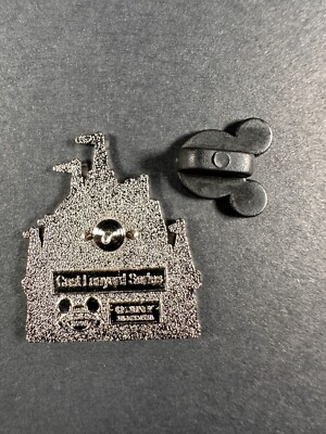 Disney 2006 Hidden Mickey Cast Mickey Mouse Castle Pin Trading Pin