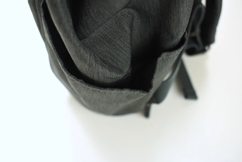 Bolso Camel Active Java Hombre Talla Única Mochila Acolchada Bolso para Laptop Foto 4 de 4