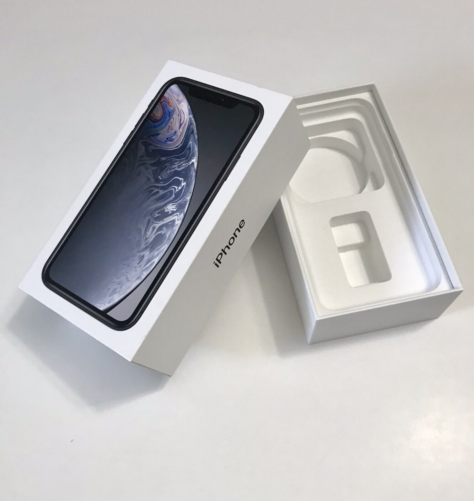 RETAIL BOX - Apple iPhone XR - 64GB / Black - NO DEVICE