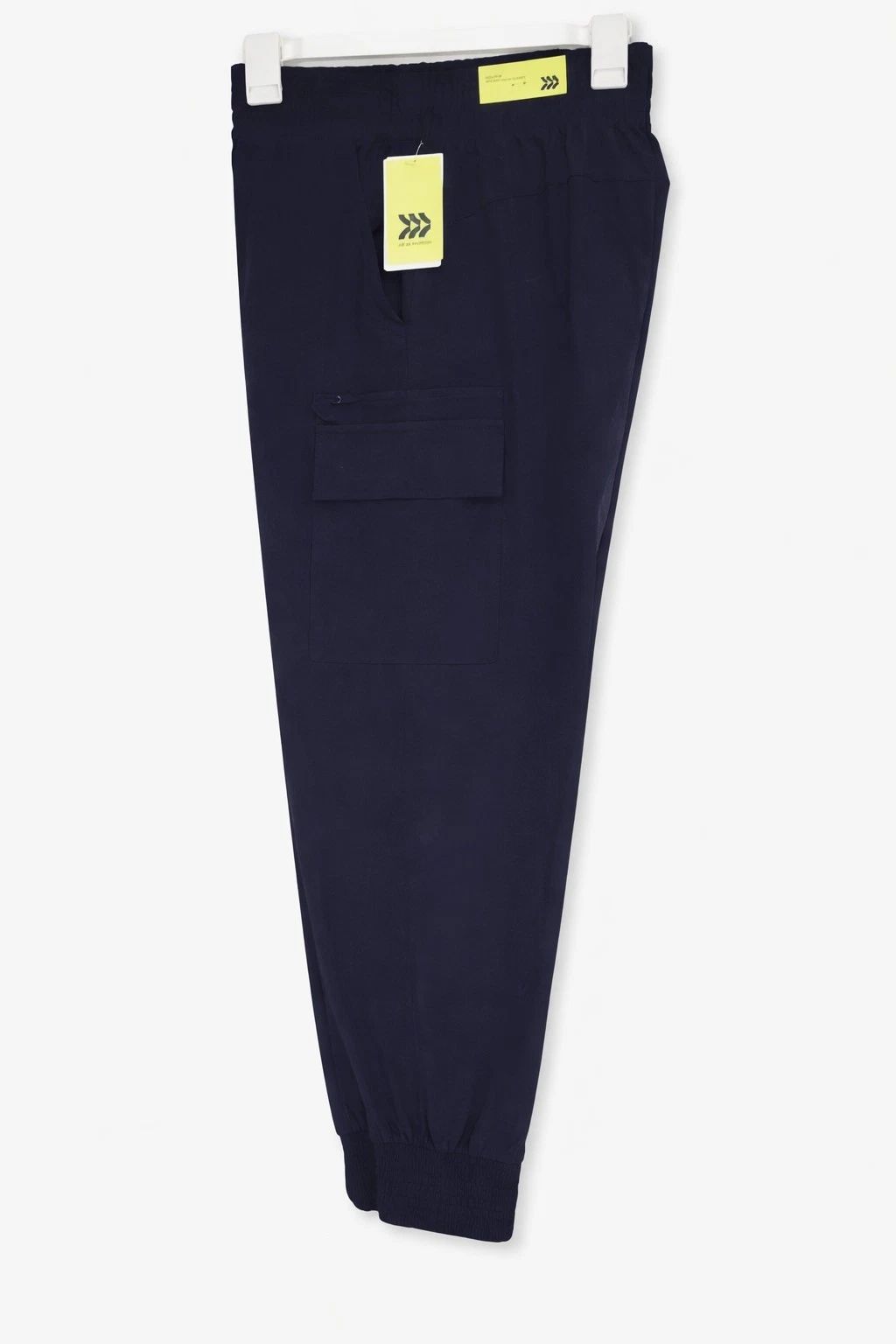 All In Motion Black Cargo Jogger Pants Quick Dry UPF 50 + Womens M Medium NWT
Opens in a new window