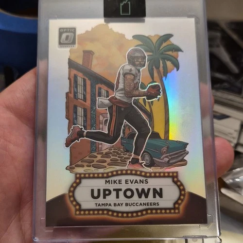 2025 Donruss Optic Mike Evans Base (RAW)