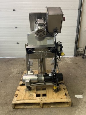 GOODNATURE X-1 Industrial ColdPress Juicer w/  EG-260 IPX4 Grinder