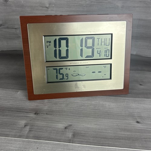 La Crosse Technology W86111 Atomic Digital Wall Clock/Stand (no remote) - 第 5/5 張圖片