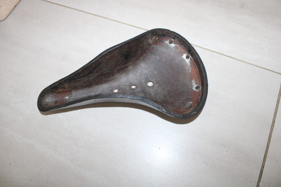 Lot De 10 Supports De Plaque Fiscale NOS Années 1940 - Pour Vélo, Peugeot, Motobécane