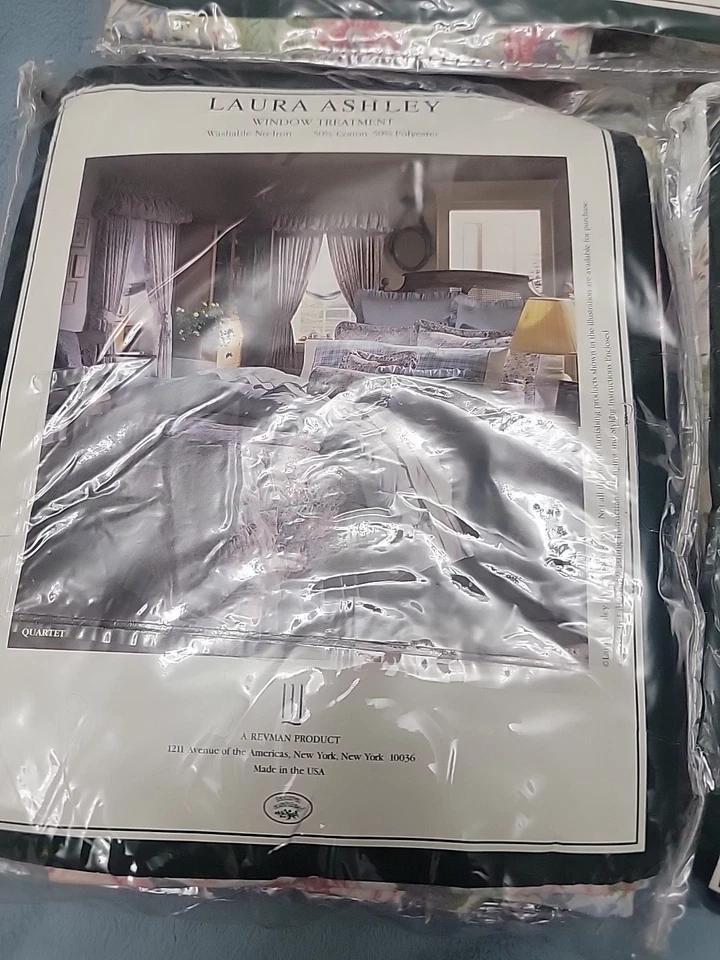 Laura Ashley Cuarteto Blusa Ventana Cortina Cenefas Nuevo 40"×63"+1 Almohada Falsa Foto 3 de 4