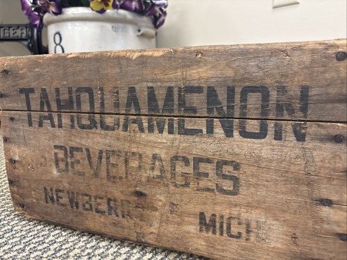 Caja de madera vintage de refrescos Tahquamenon Bebidas Newberry Michigan Caja de madera 1938 - Imagen 2 de 20