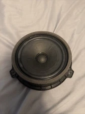 2021–2025 Hyundai Elantra Right Front Door Speaker Oem