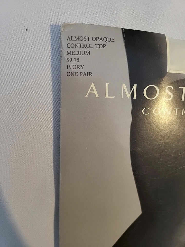 Pantimedias Banana Republic talla mediana control casi opacas marfil nuevas Foto 3 de 4