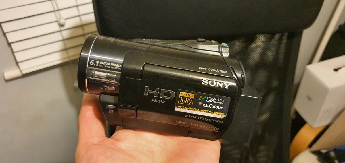 SONY ソニー HDR-HC9 ビデオカメラ Mini DV HDR-HC9 | デジタルビデオカメラ Handycam ハンディカム | ソニー