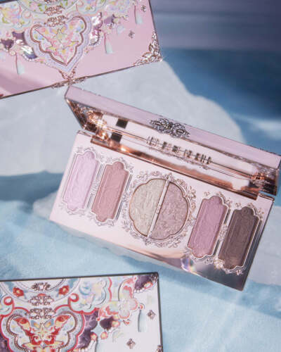 Flower Knows Butterfly Cloud Collar Embossed Six-Color Makeup Palette - Picture 2 of 10