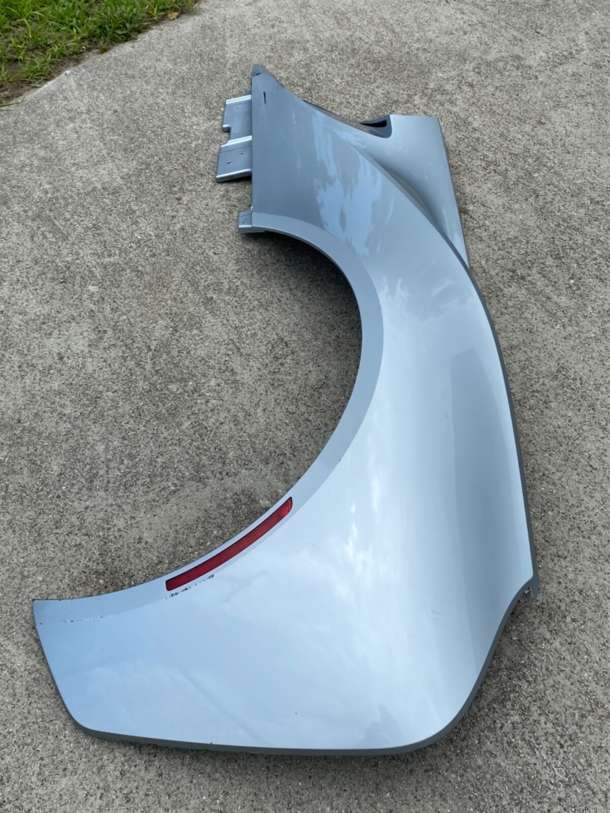 2014 - 2017 BMW I8 Quater panel rear Fender Left 51437336317 “ NO SHIPPING “
