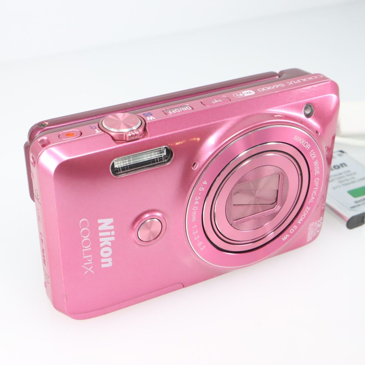 Nikon COOLPIX S6900 Pink 16.2MP w/battery 32GB SD card Nikon COOLPIX S6900 Pink 16.2MP w/battery 32GB SD card