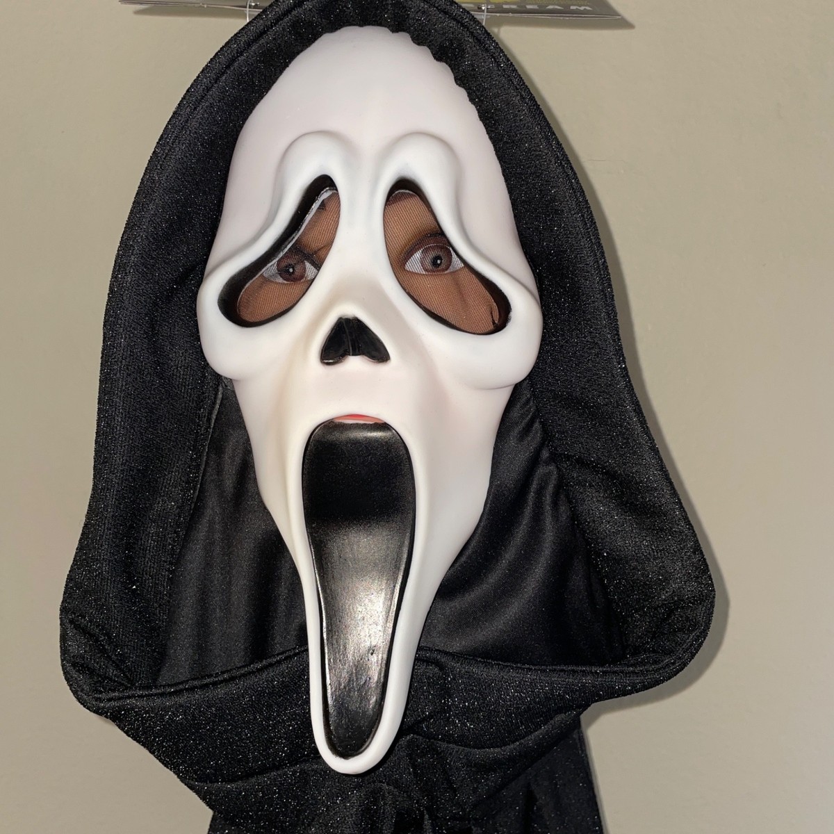 SCREAM 25TH ANNIVERSARY GHOST FACE MASK WITH HOOD COSTUME FW93491