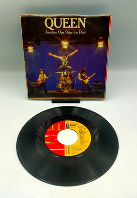 Queen Another One Bites The Dust Vinyl Single Schallplatte 7''